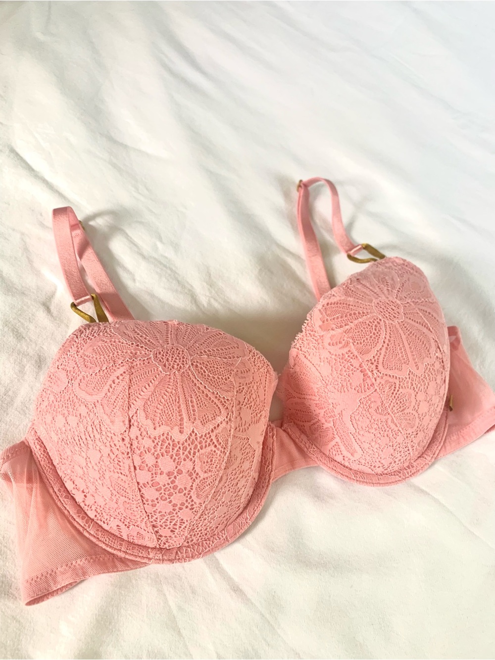 Victoria's Secret Lined Demi Pink Lace Bra. 38B